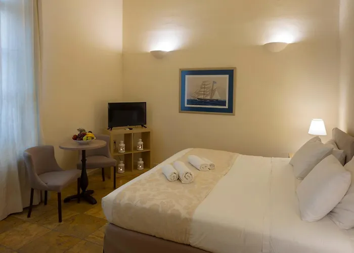 Hotel Aria Lito Mansion Fira (Santorini)