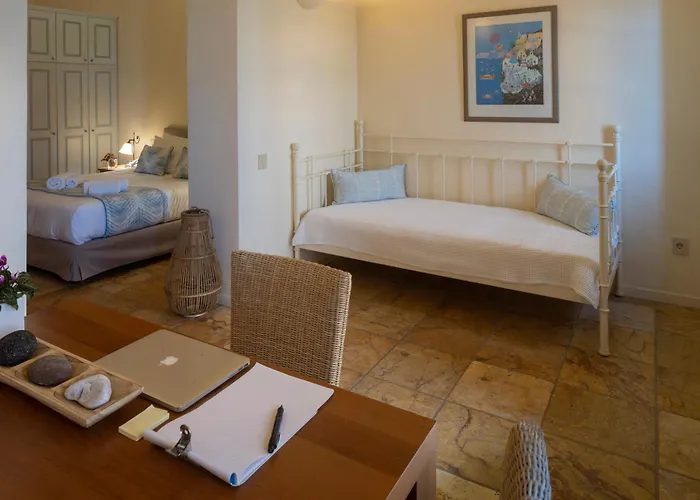 Aria Lito Mansion Fira (Santorini)