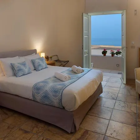 Aria Lito Mansion Hotel 4*