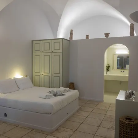 Aria Lito Mansion Hotel 4*