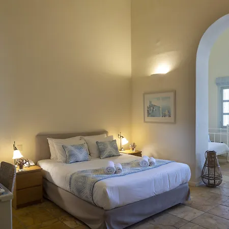 Aria Lito Mansion Hotel 4*